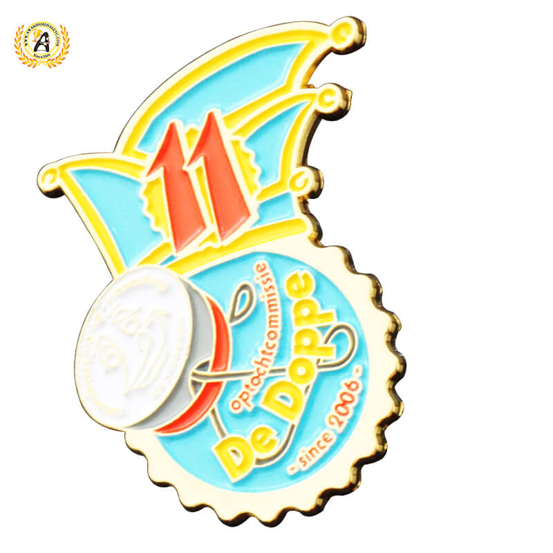 Die Strucking Personalized Name Tags, Hard Enamel Metal Badges With Your Own Design, No MOQ
