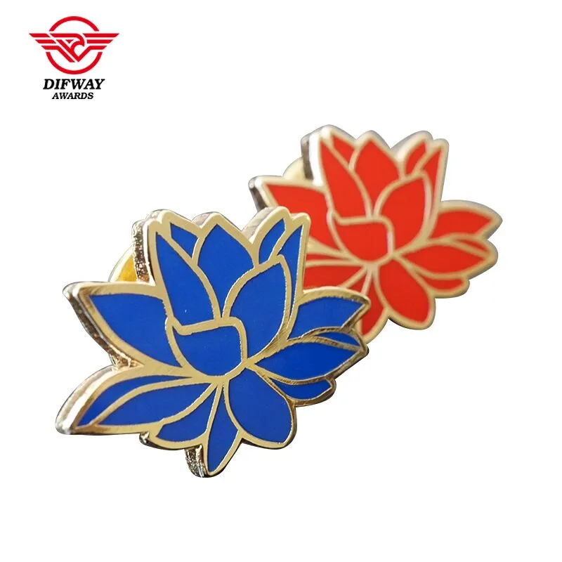 Custom Gold Plated Metal Pin Badges, Flower Themed Event Commemorative Metal Badge
